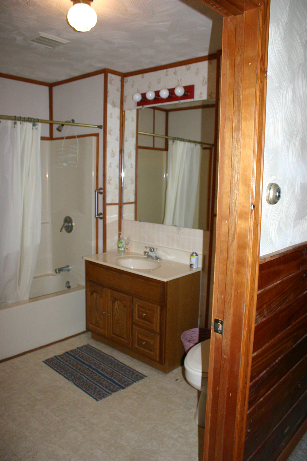 The House - Bathroom