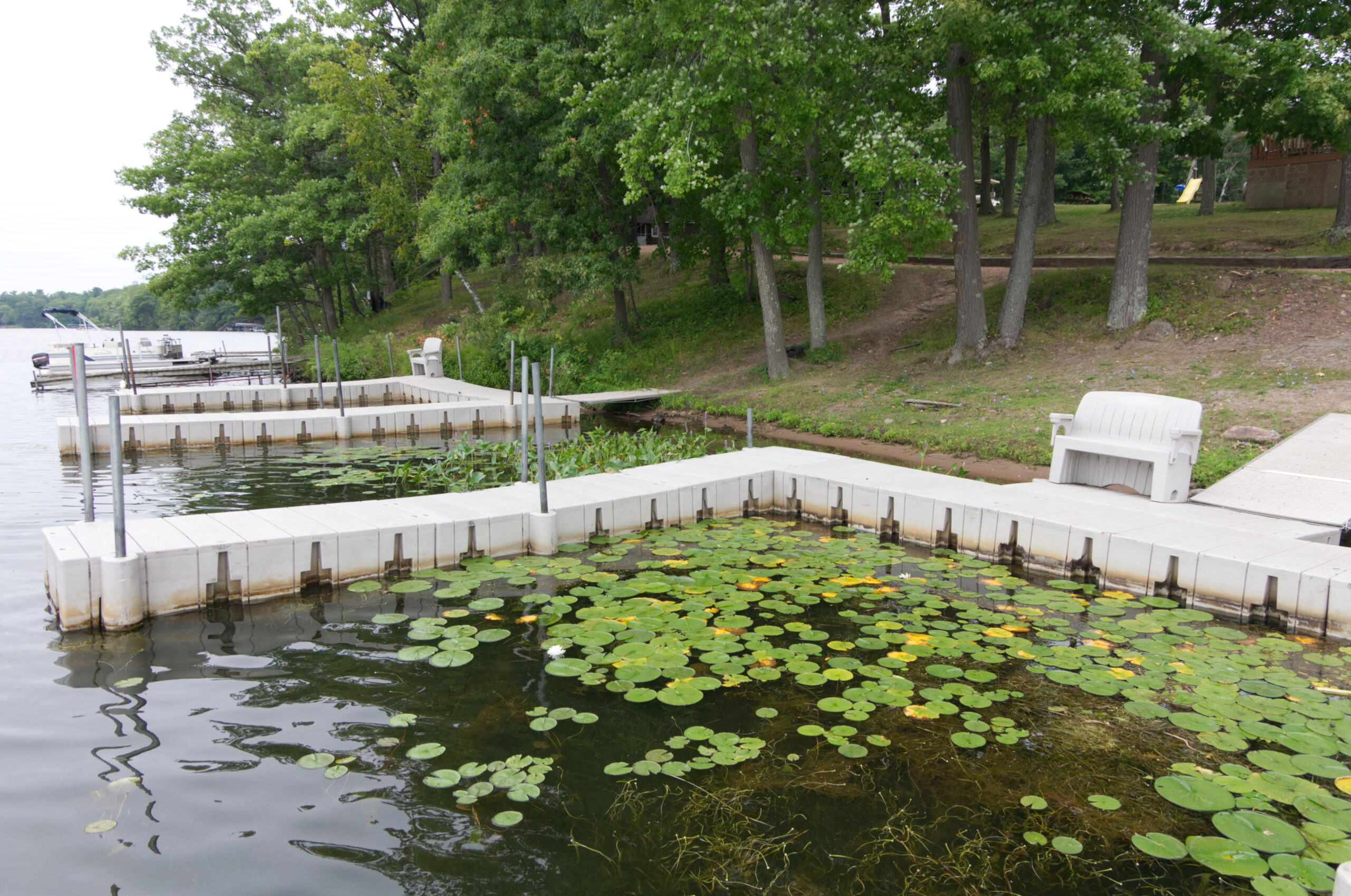 Dockside Lake View down Chain